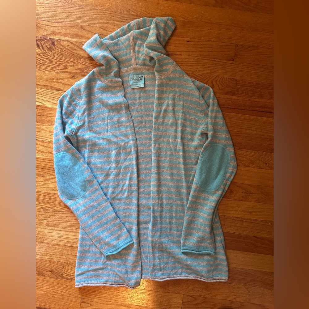 Letarte cashmere hoodie sweater.